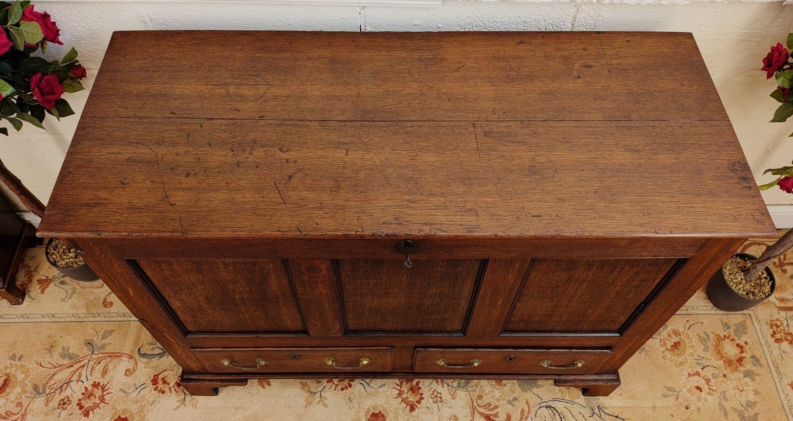 Early 19th Century Solid Oak Mule Chest W/ Cross Banded Drawers photo buy