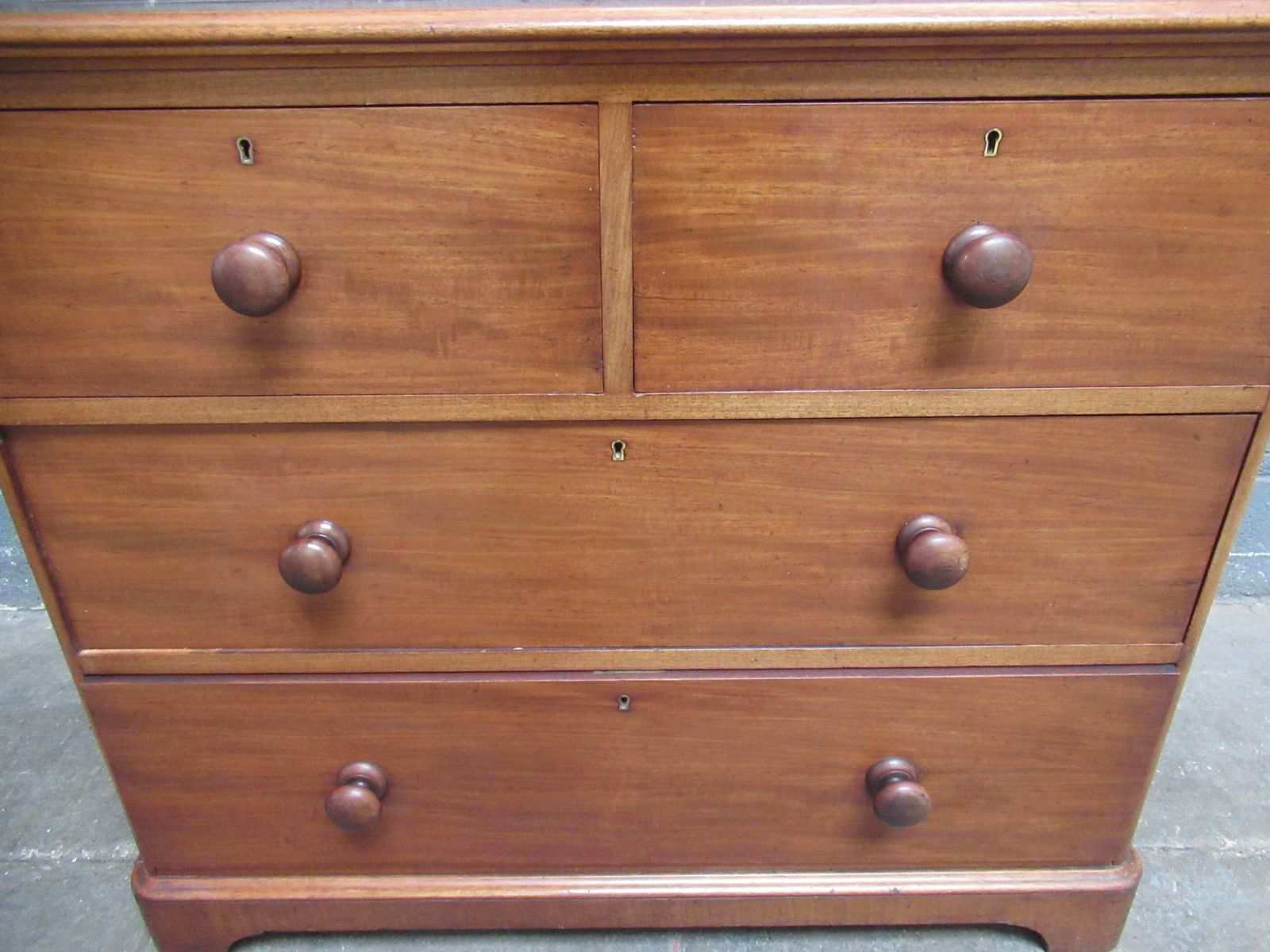 Victorian    Mahogany  Chest Of Drawers photo Furniture