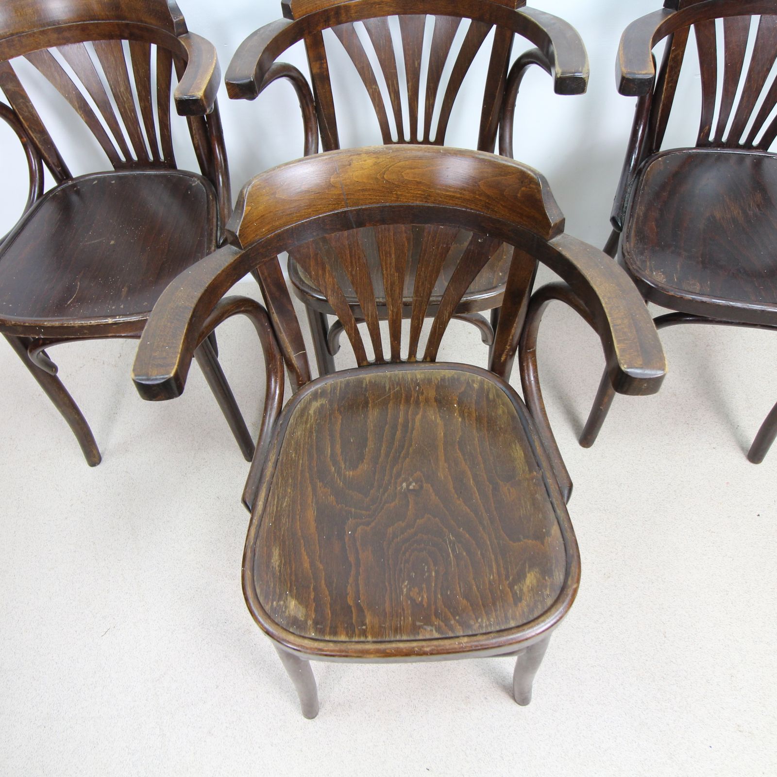 Set Of 4 Vintage Thonet Style Bentwood Chairs photo 445.0