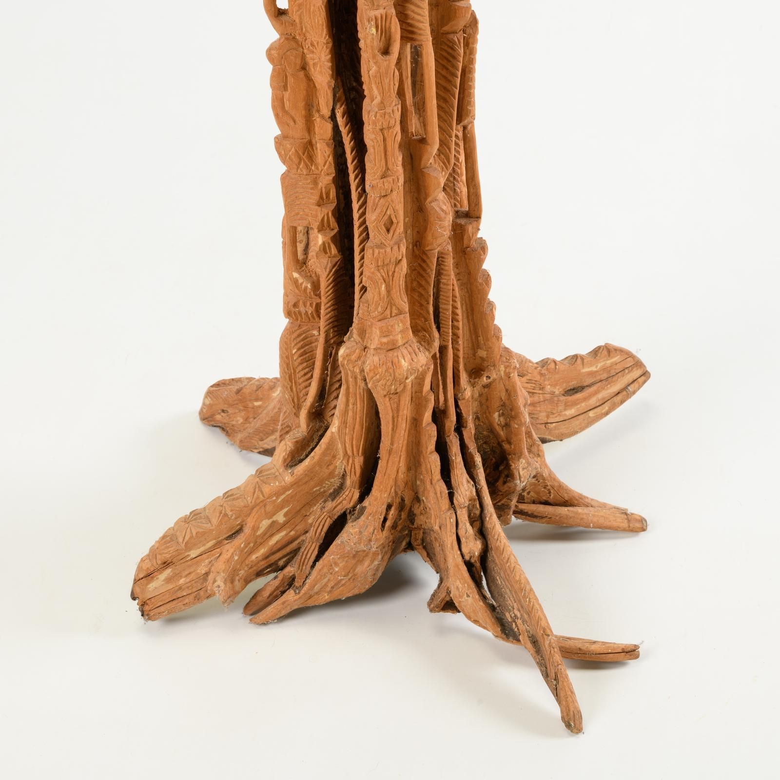 Zande Or Mangbetu Workshop Attribution, Northern Democratic Republic Of Congo Carved Limba Column photo 1100.0
