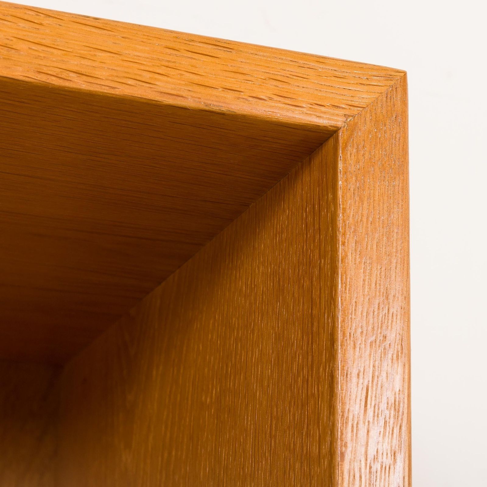 photo vintage Hans Wegner Mid Century Oak Bookcase Ry Mobler 1960s