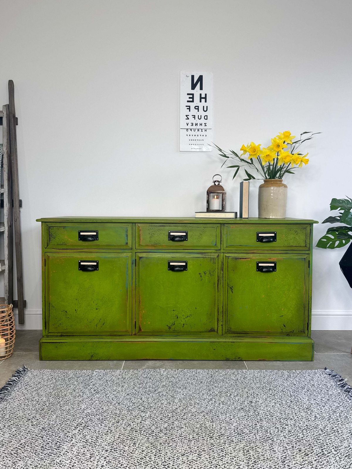 photo vinterior Vintage Industrial Style Colourful Green Stag Sideboard