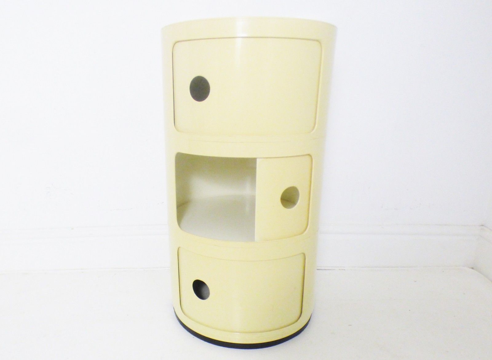 Stunning Pair Of Vintage Anna Castelli Kartell Italian Side Tables Cabinets photo furniture