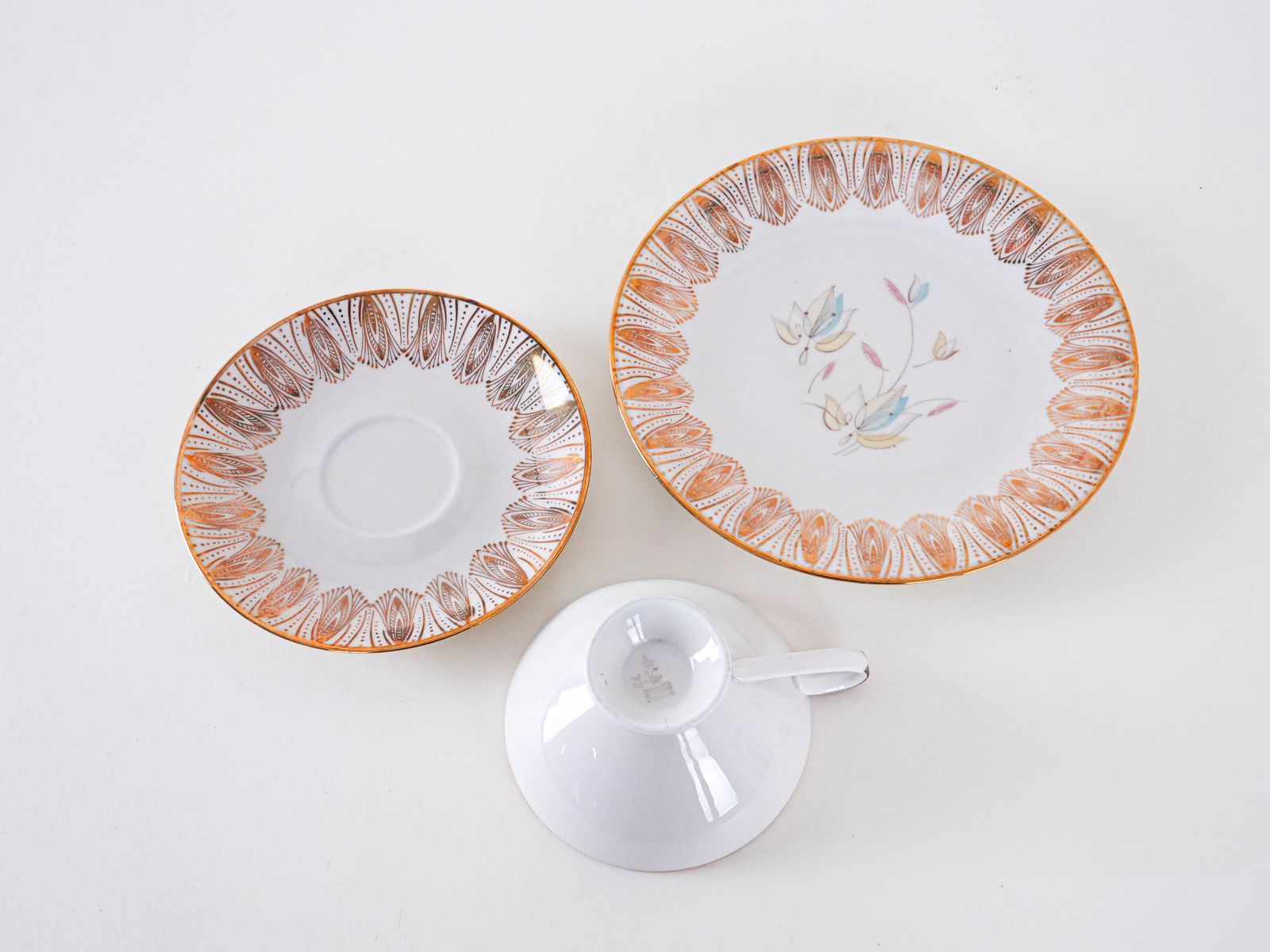 Porcelain Cup, German Design, 1970s, Manufactured By Bavaria Elfenbein Porzellan photo vinterior