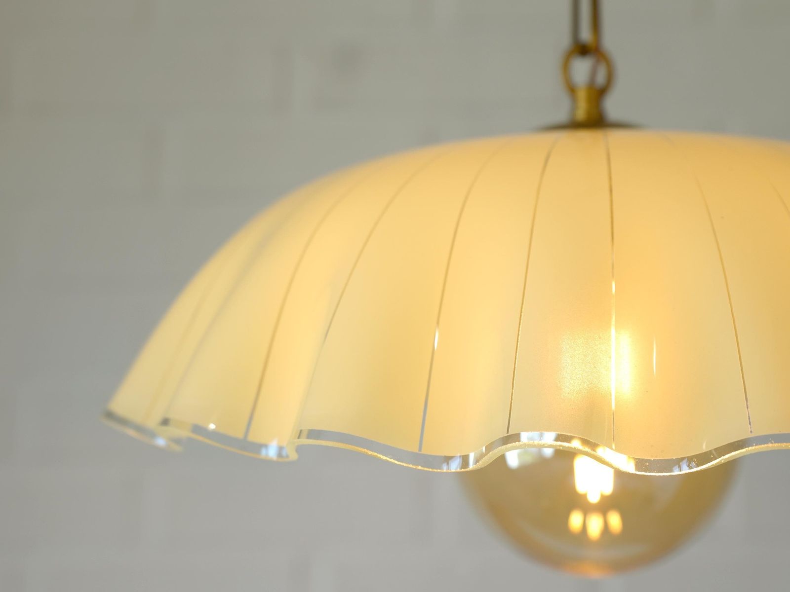 Vintage Pendant Fazzoletto Light / Kitchen Hanging Lamp 1980's / Farmhouse Beige Glass Chandelier photo vinterior