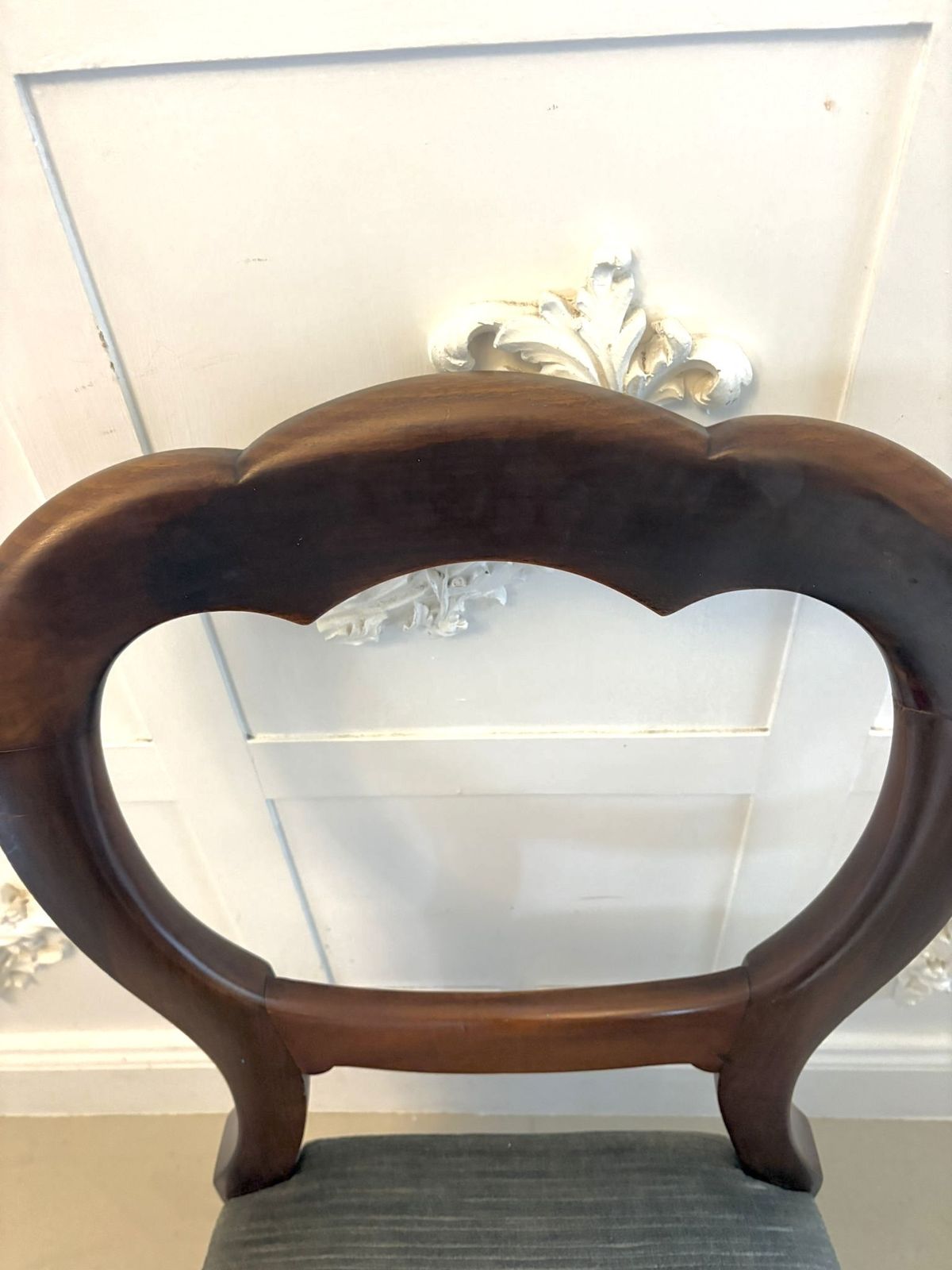Antique Mahogany Balloon Back Dining Chairs – Set Of Four photo Furniture