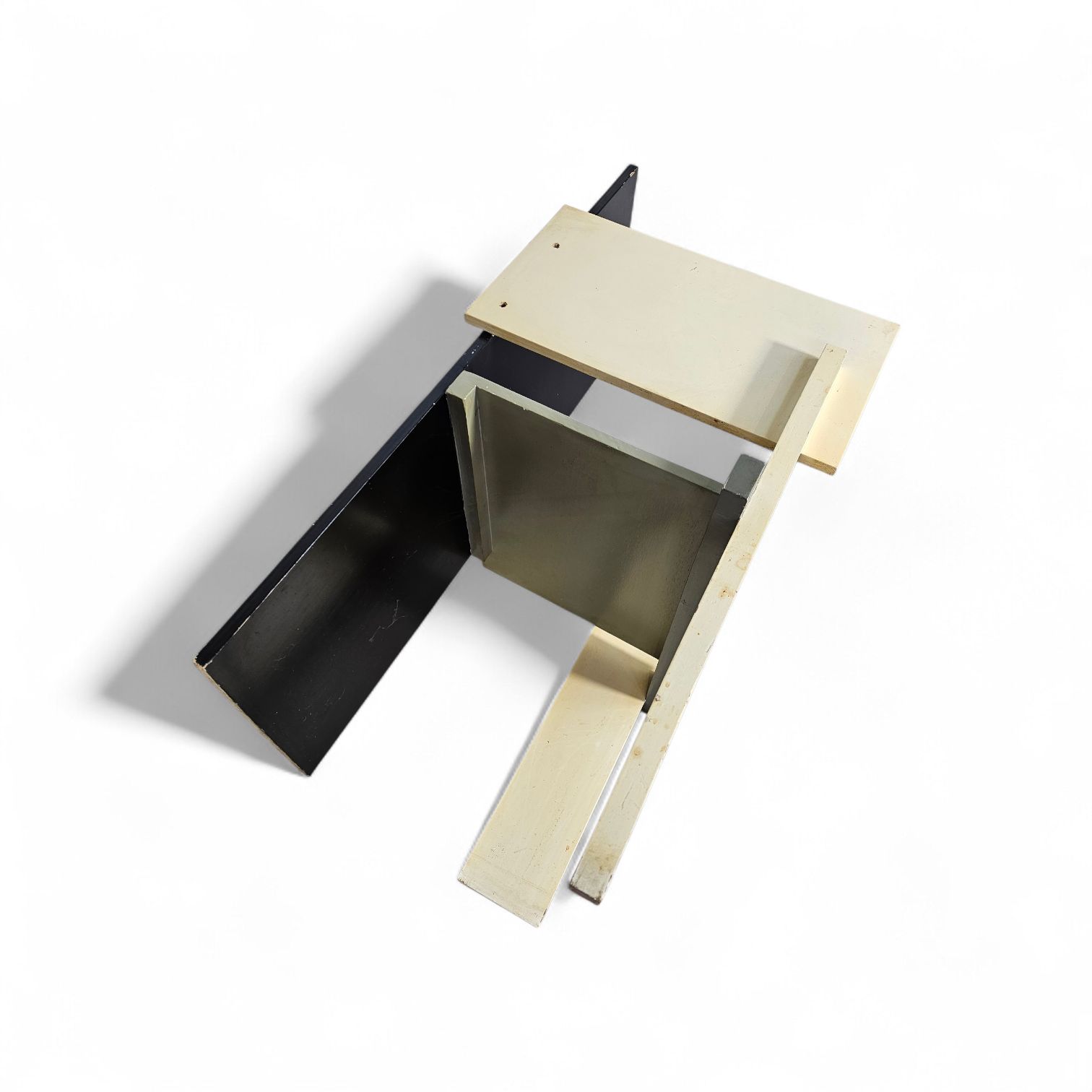 Furniture Old Berlin Chair / Berlijnse Stoel / Gerrit Rietveld / Signs Of Repair ( 2 Screws ) photo
