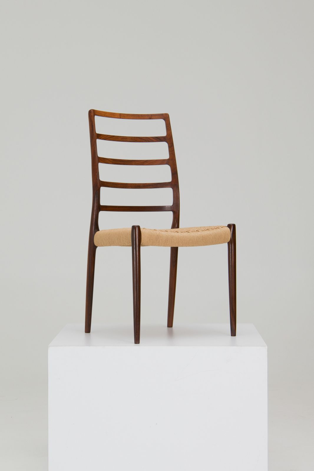 Set Of 8 'Model No. 82' Dining Chairs   Niels O. Møller photo vinterior