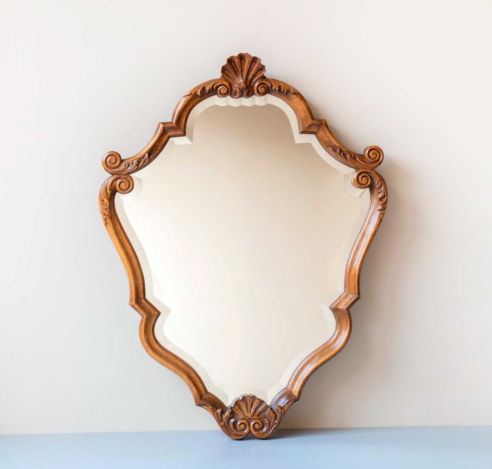 Antieke Sierspiegel   Rococo Louis XV Stijl   Groot Handgesneden Houten Lijst photo Woonaccessoires