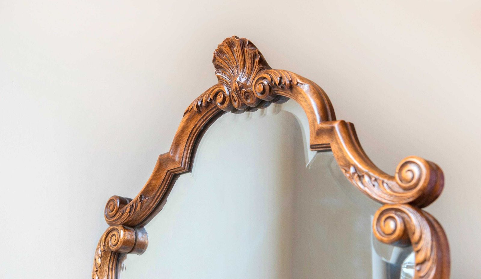 photo vinterior Antique Ornate Wall Mirror   Rococo Louis XV Style   Large Hand Carved Wood Frame