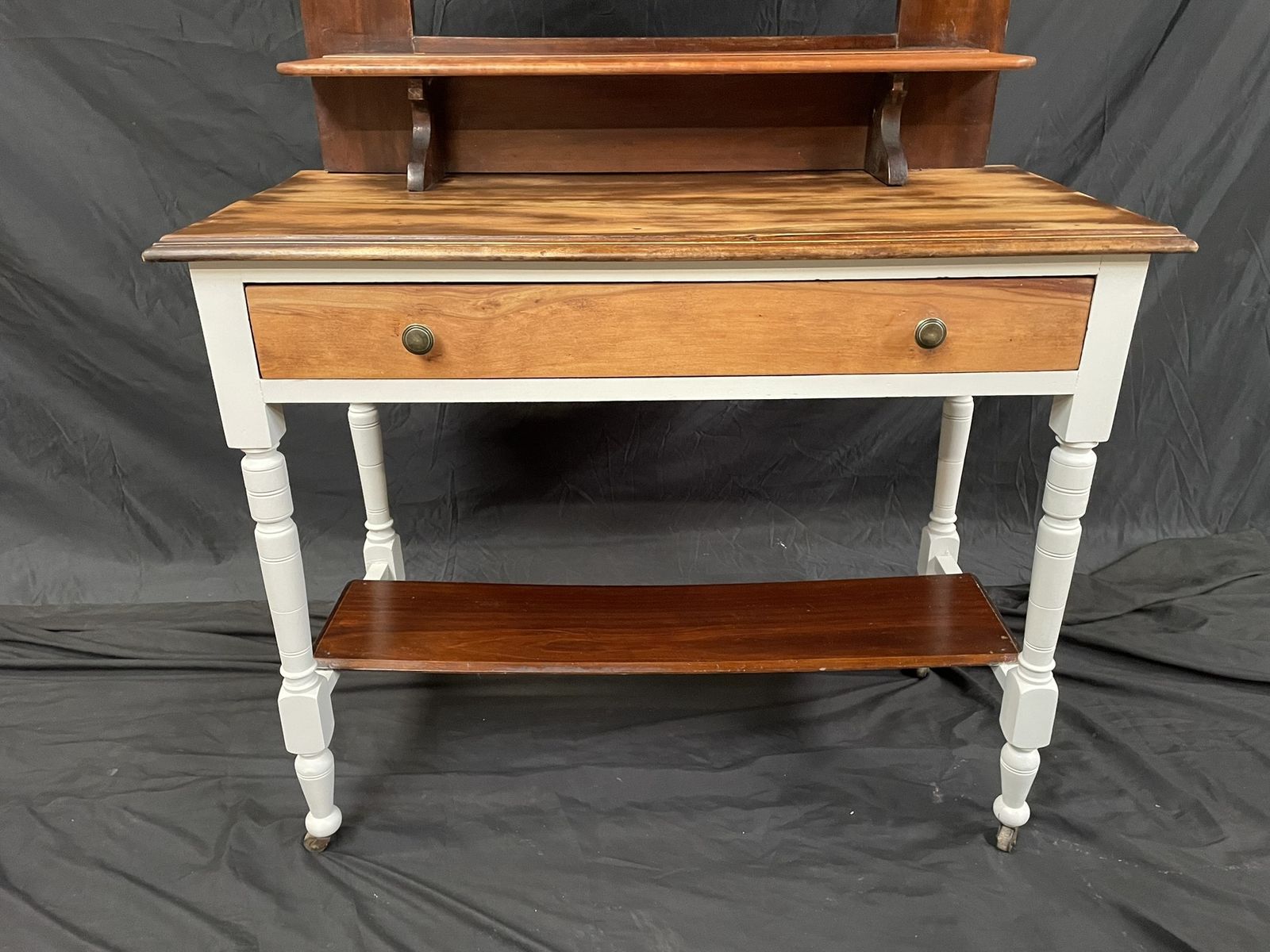 photo vinterior Restored Edwardian Dressing Table – Farmhouse Style