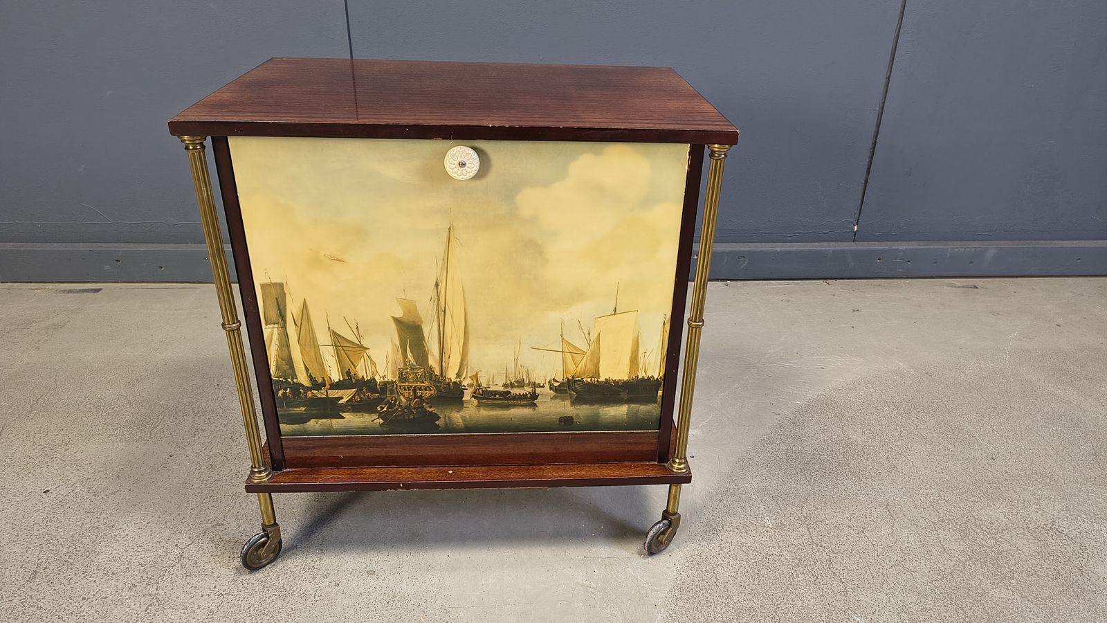 photo vinterior Mid Century Modern French Bar Cabinet, 1960s