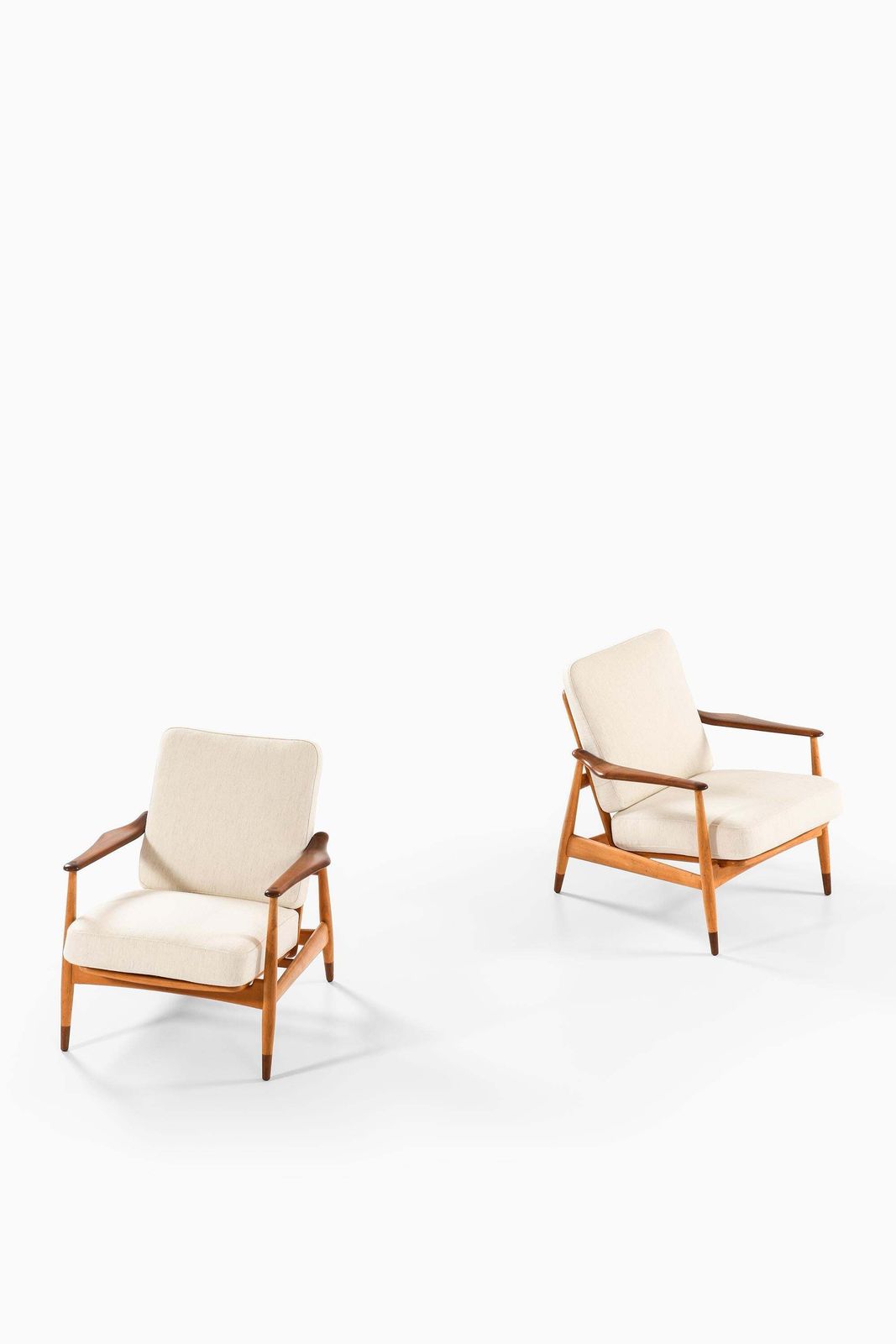 Set Of 2 Easy Chairs In Beech And Fabric By Arne Vodder, 1950s photo for sale