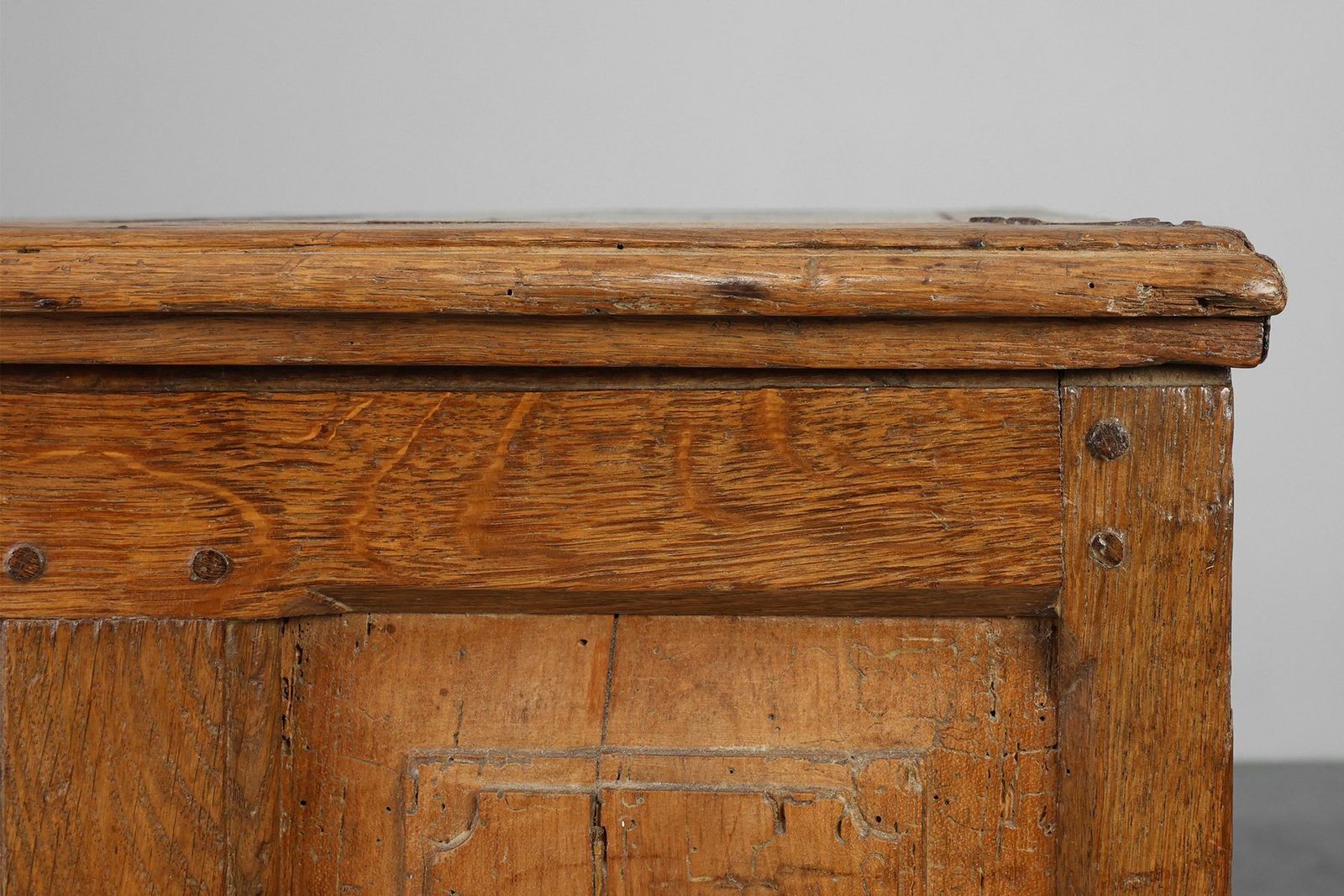 photo vintage Rustic Oak Paneled Trunk Or Chest, France, 18th Century