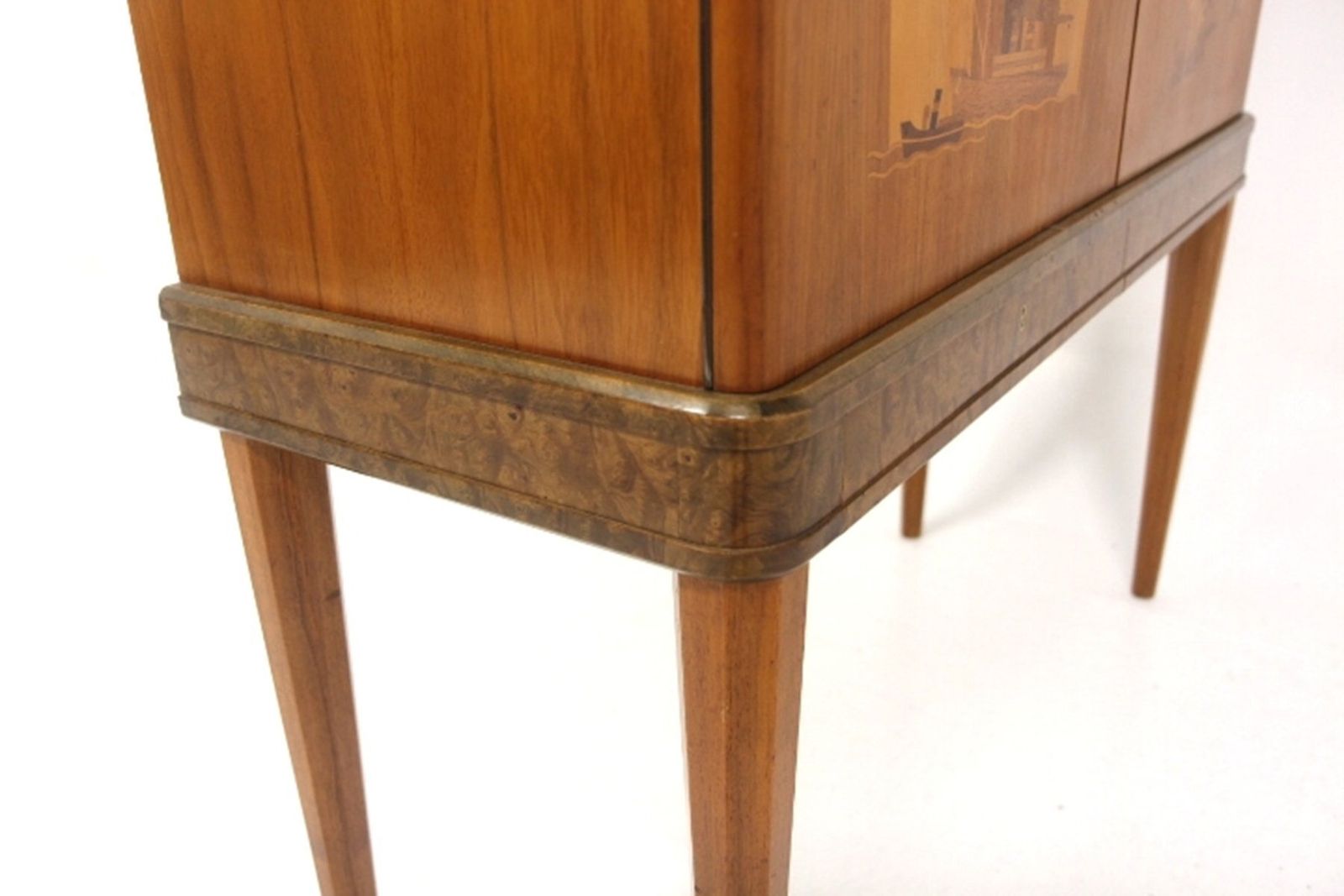 Swedish Modern Scandinavian Buffet In Walnut From Reiners, Mjölby, Sweden, 1930s