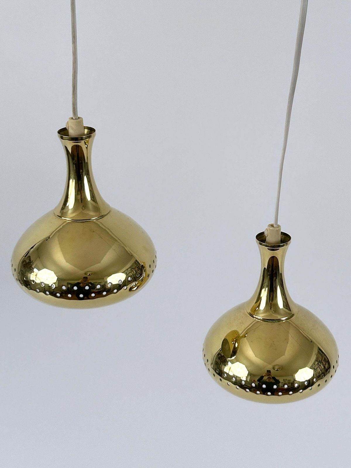 photo vintage Set Of Two Elegant Pendant Lamps By Hans Agne Jakobsson For Ab Markaryd Sweden