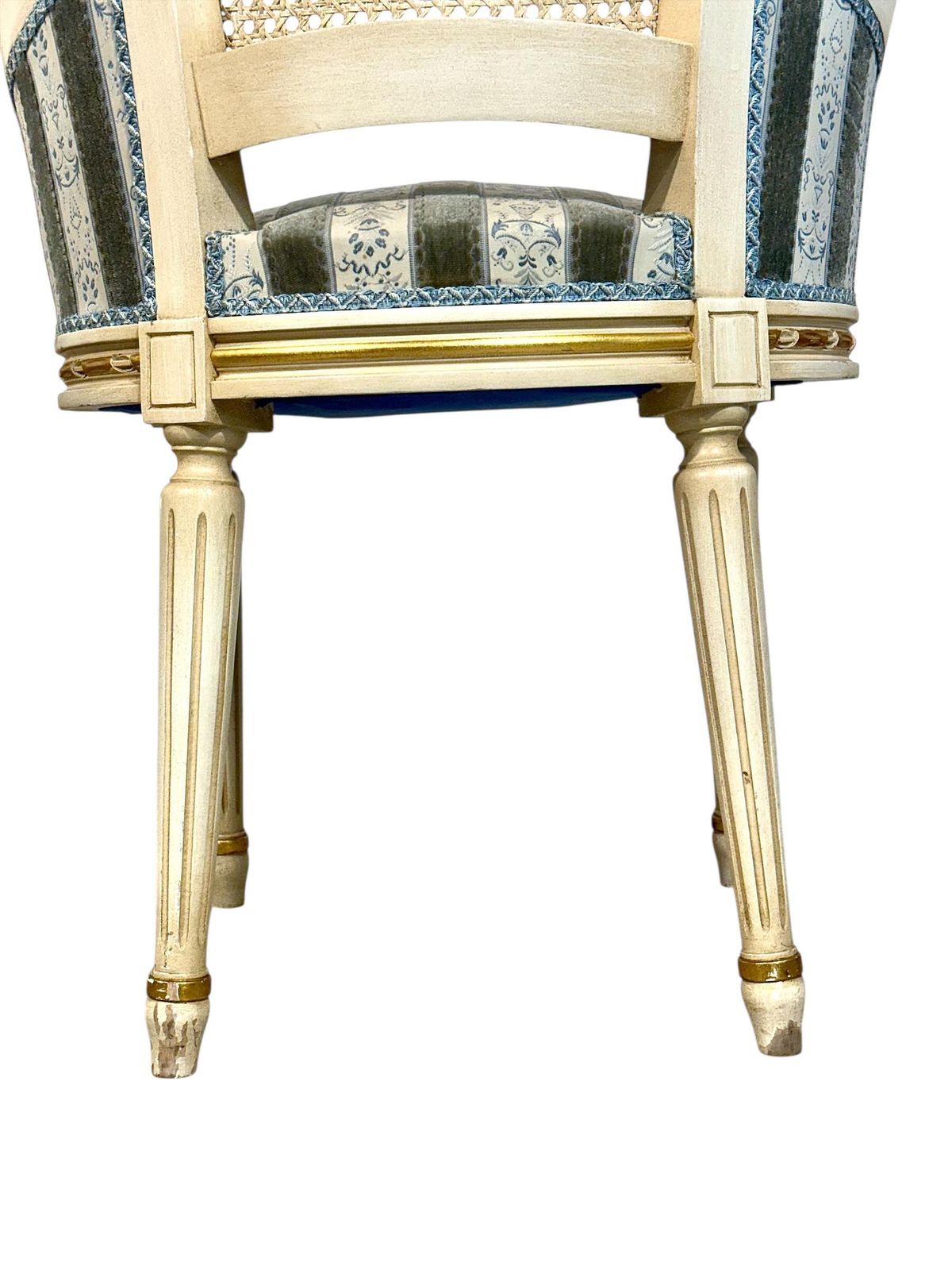 photo vinterior Set Of Eight French Louis XVI Style Painted & Gilt Dining Chairs, Caned Backs
