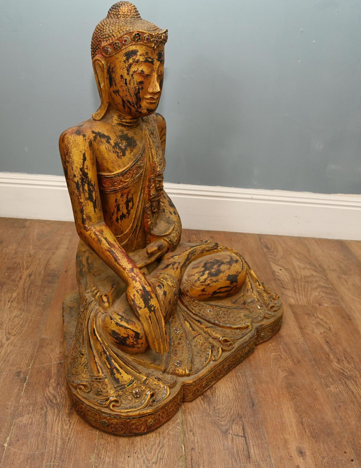 photo furniture Nepalese Nepalease Statue Buddhism Meditation Pose Carving Nepal