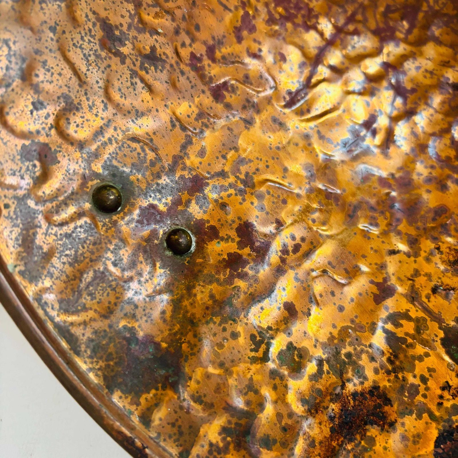 photo vintage Rare Antique Century English Hammered Copper & Brass Log Layer With Hallmark, C.1870