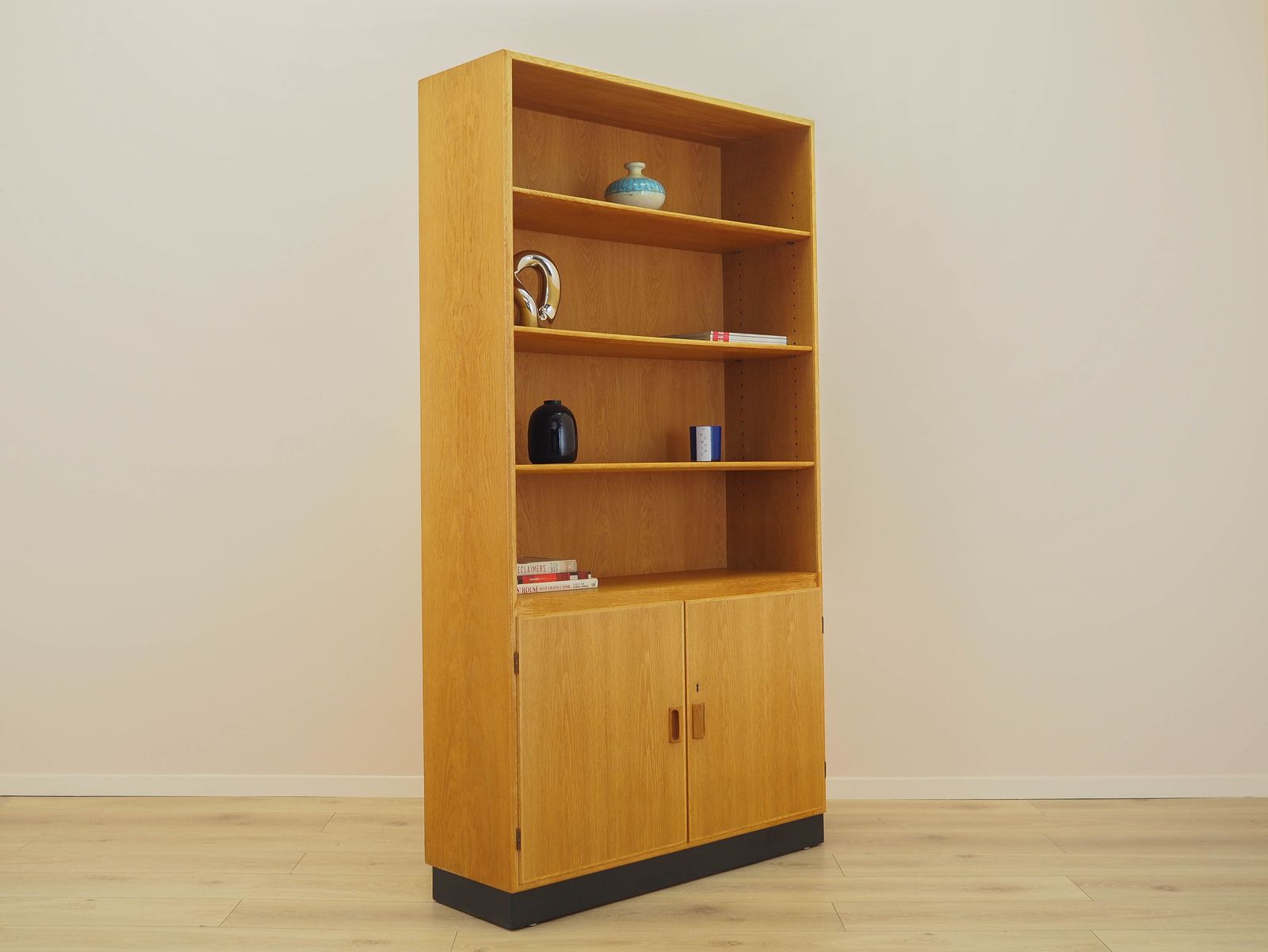 Ash Wood Bookcase, Danish Design, 1960s, Designer: Børge Mogensen photo 1819.0