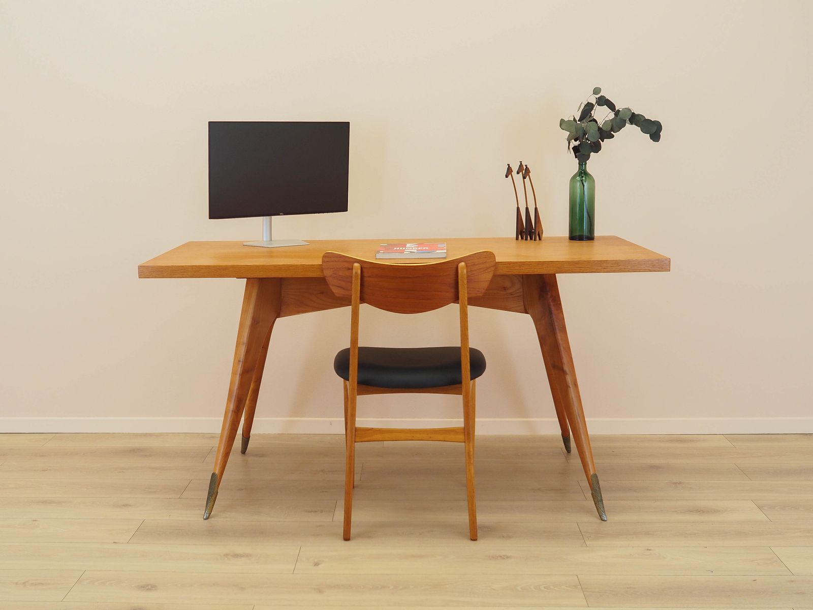 Oak Desk, Italian Design, 1970s, Manufactured In Italy photo for sale