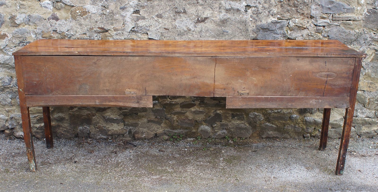 5400.0 An Exceptional Elm 18th Century Dresser. photo