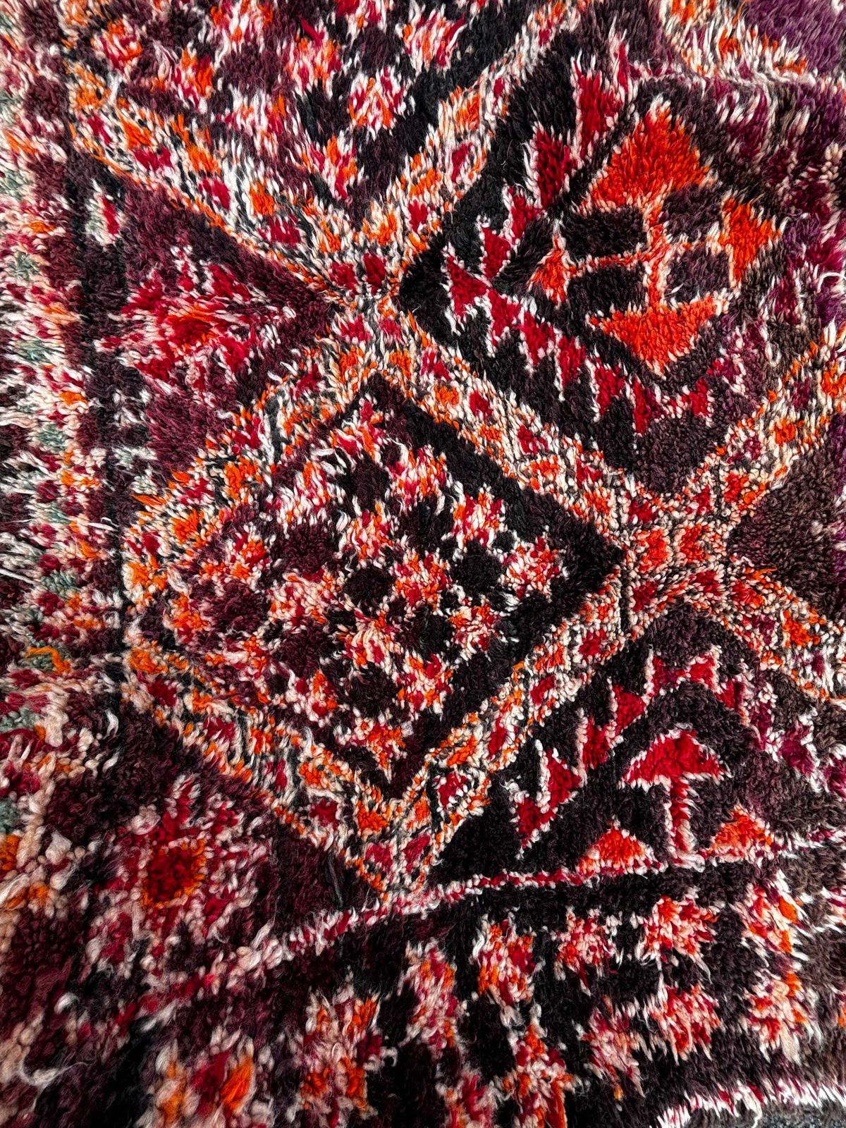 photo for sale Mid Century Modern Beni M’guild Moroccan Rug 240x350 Cm – Handmade Berber Carpet – Authentic Atlas Rug