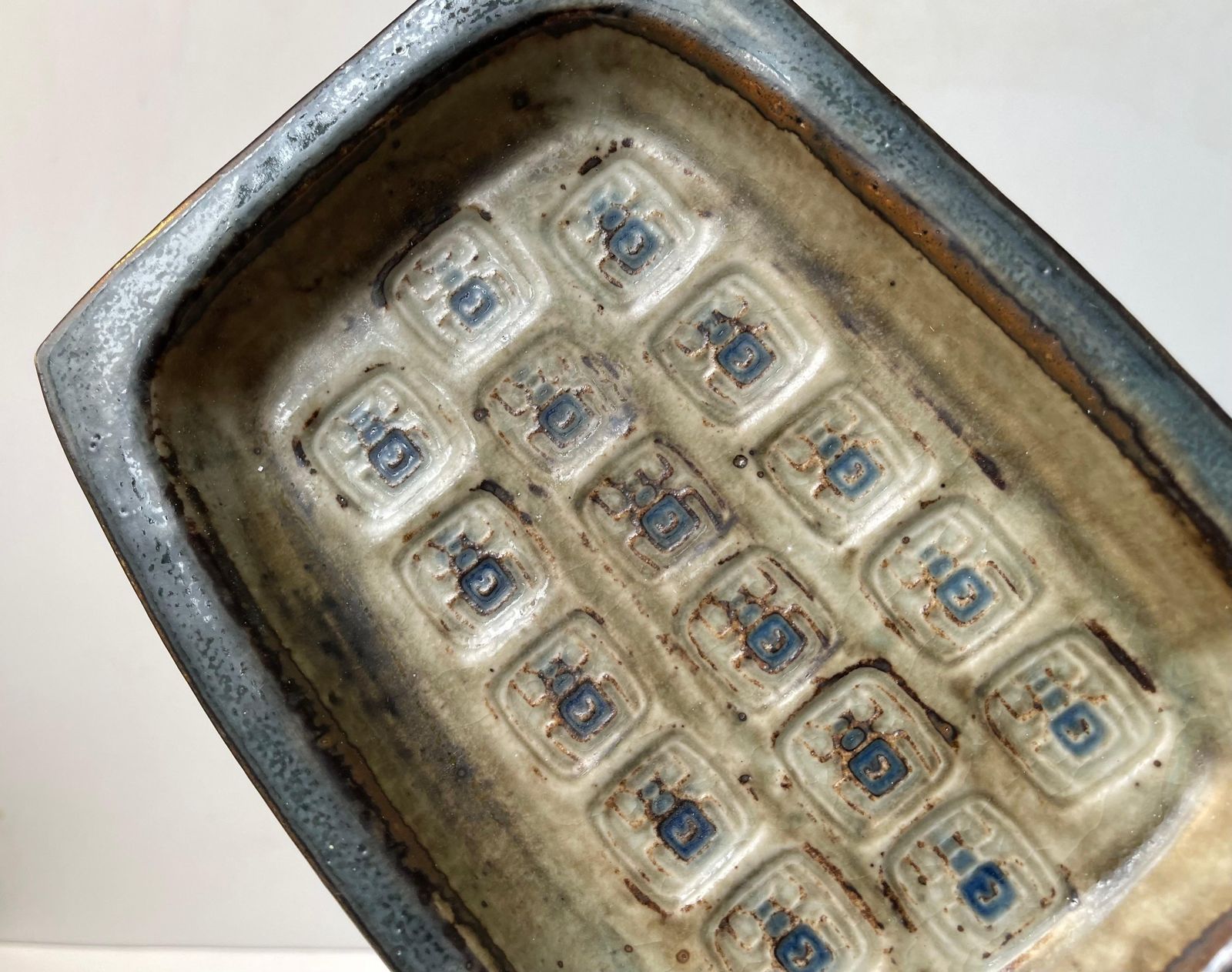Royal Copenhagen Glazed Stoneware Scarab Dish By Jørgen Mogensen, 1960s photo vinterior