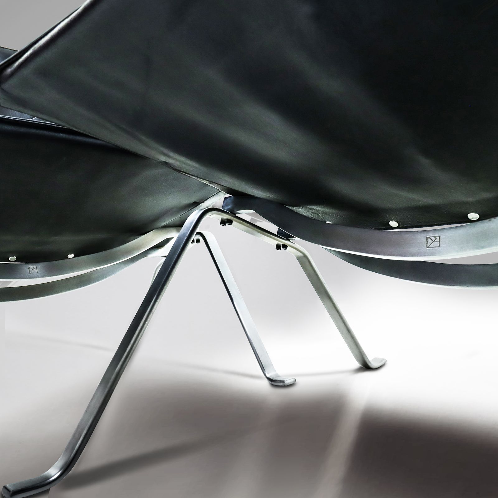 8950.0 Pair Of Black Leather And Polished Steel Danish Mid Century Poul Kjaerholm Pk22 Lounge Chairs For E. Kold Christensen 1960s. photo