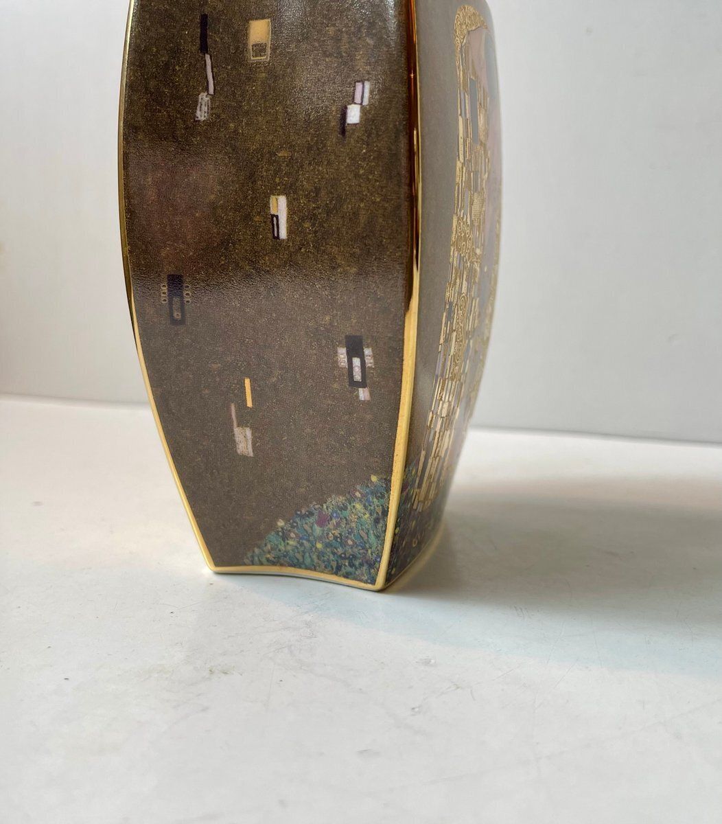 Artis Orbis Series The Kiss By Gustav Klimt Vase In Porcelain From Goebel, 2000s photo buy