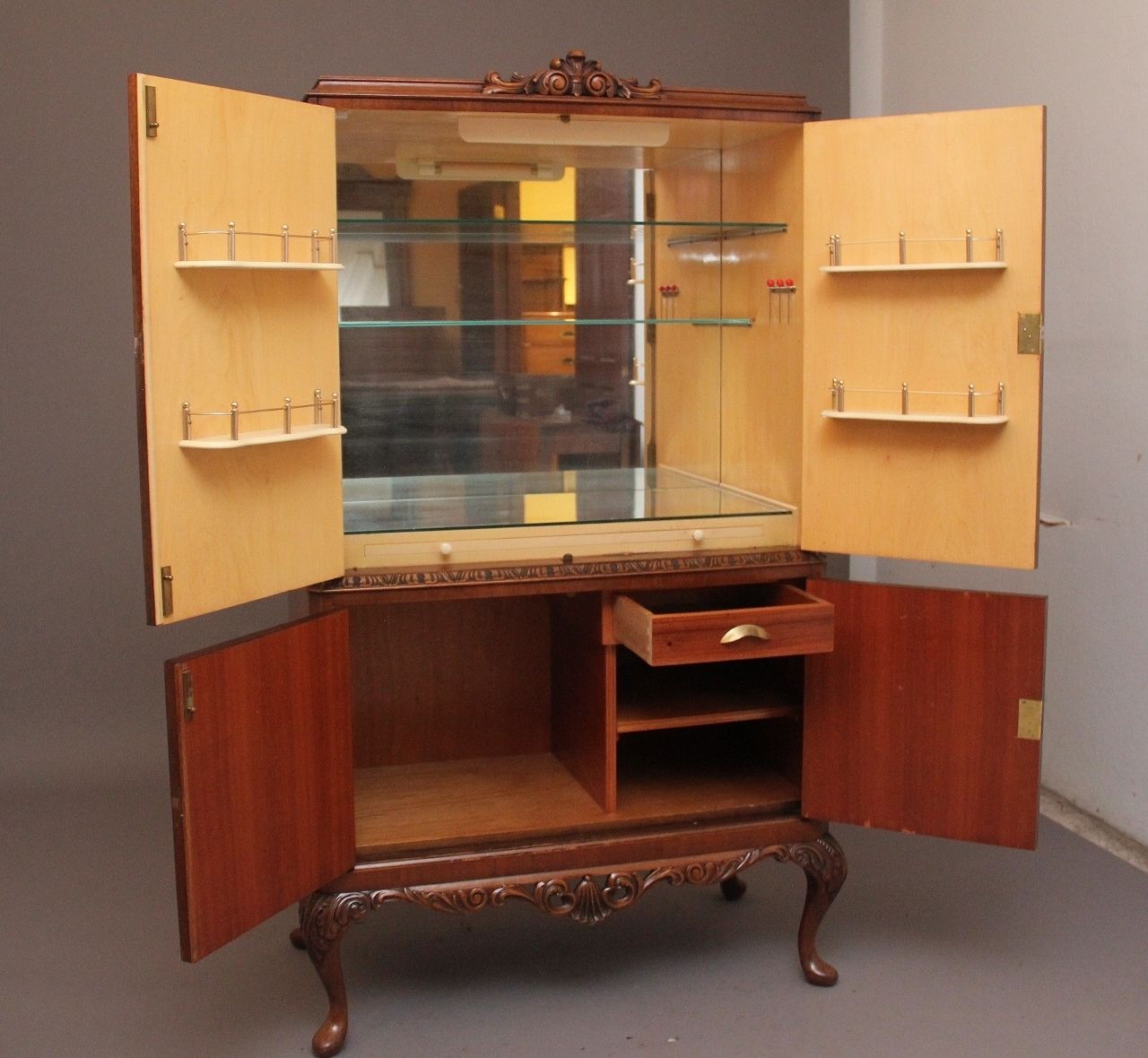 Early 20th Century Burr Walnut Cocktail Cabinet photo for sale