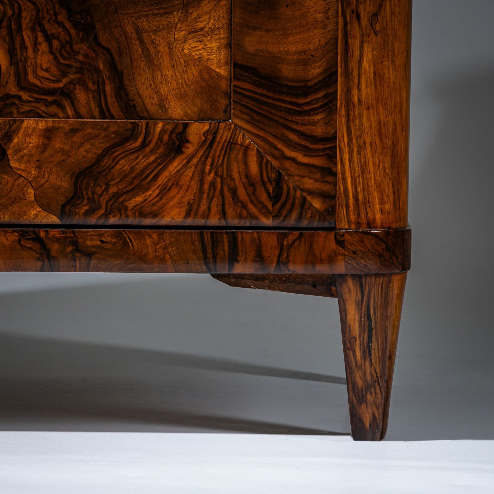 Meubels Biedermeier Secretaire In Walnoot, Oostenrijk, Ca. 1830 photo