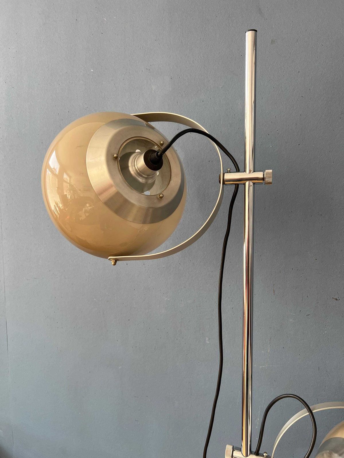 677.0 Vintage Mid Century Hala Space Age Mushroom Vloerlamp. photo