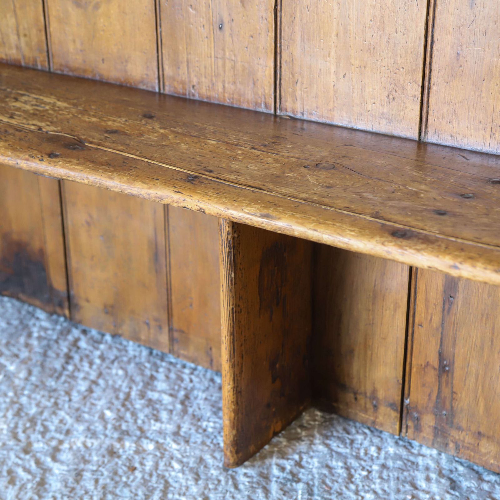 19th Century English Country Pine High‑Back Settle Bench With Honey Brown Patina photo buy