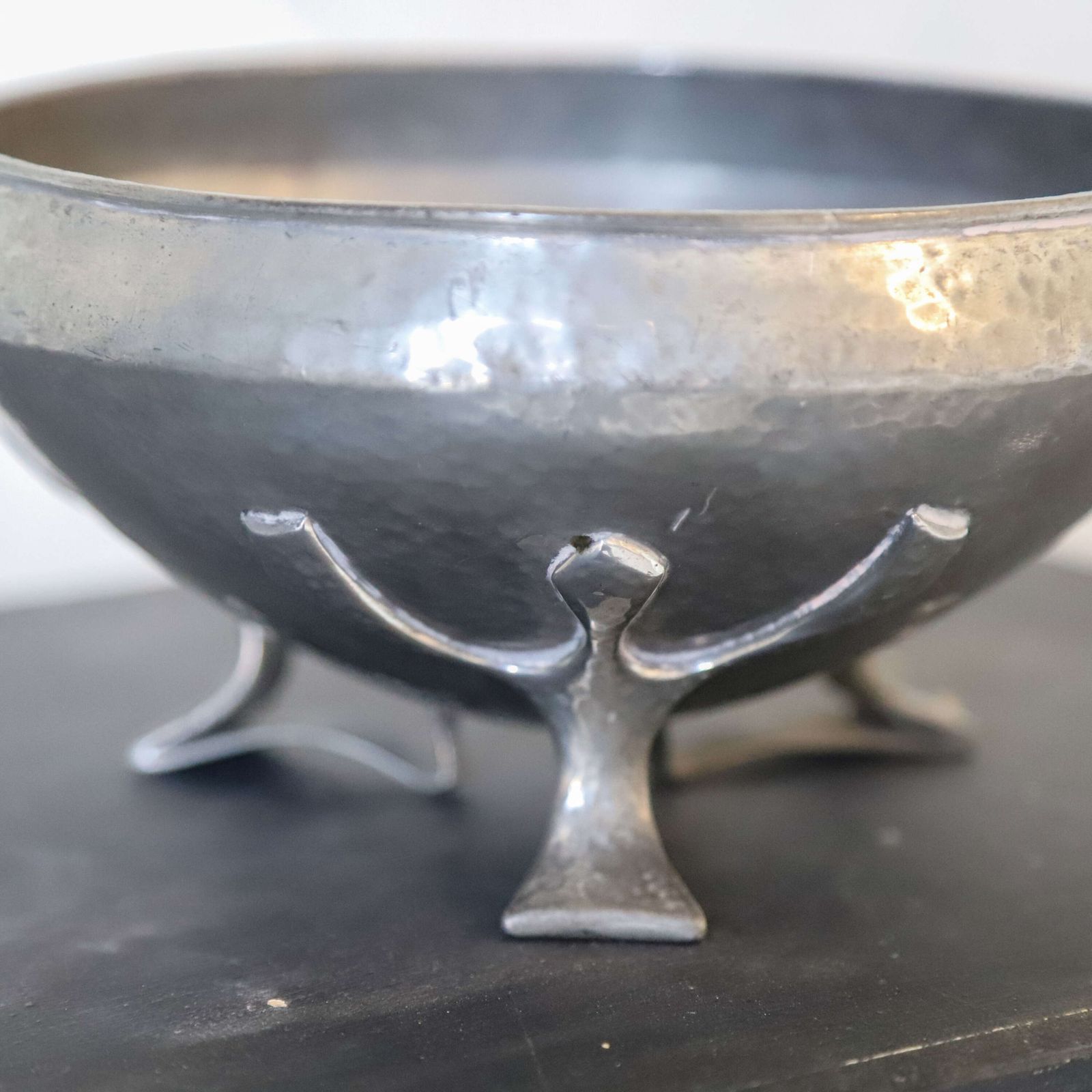 Liberty & Co Tudric Pewter Bowl By Oliver Baker, Model 01128 – Arts & Crafts C.1905 photo for sale