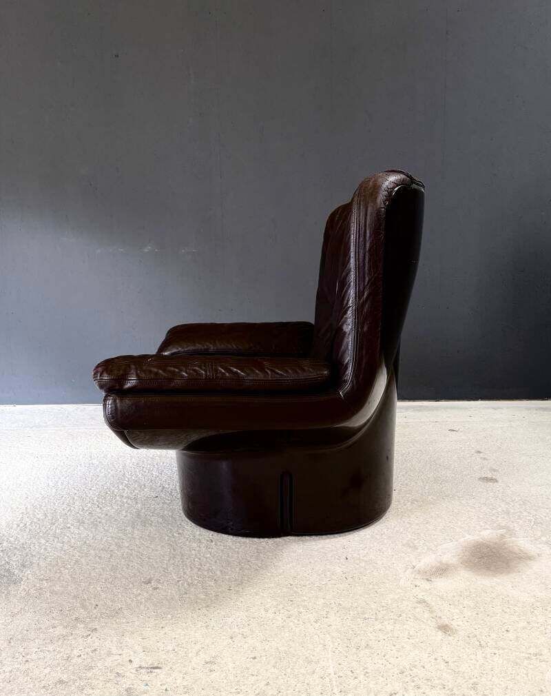 Il Poltrone Lounge Chair By T. Ammannati & G.P. Vitelli For Comfort, Italy 1973 photo vintage