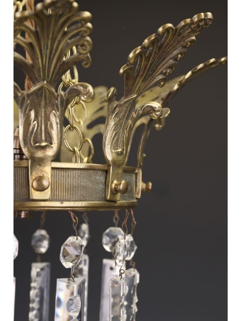 photo furniture Exceptional Late 19th Century Grand Tour Style Crown Pendant Light With Cut Crystal Drops