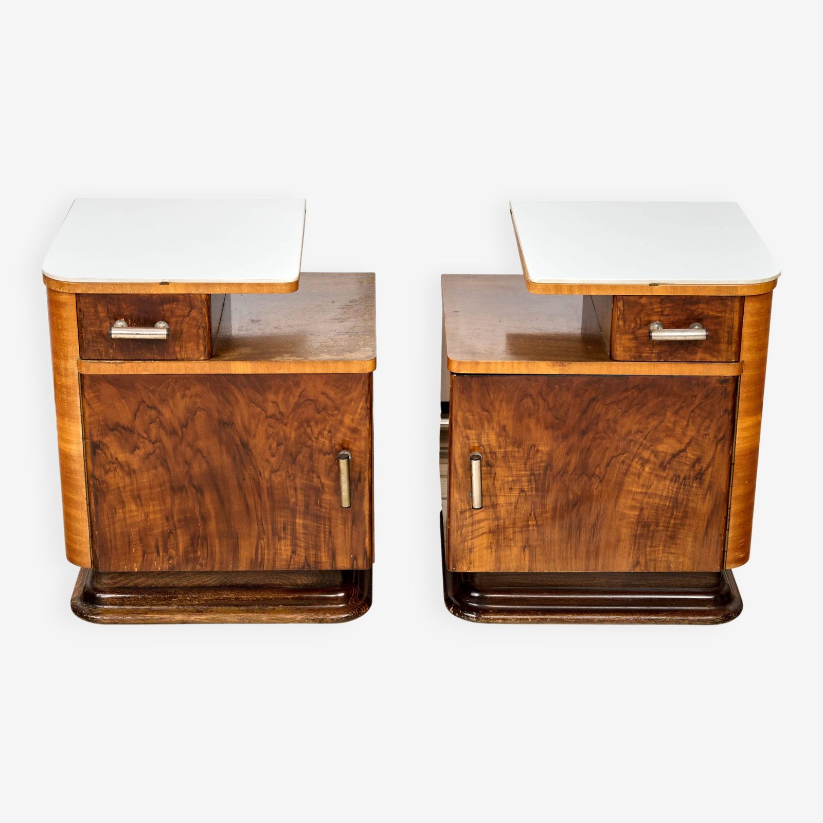 Set Of Two Art Déco Nightstands, By Jindřich Halabala, 1940s Czechoslovakia