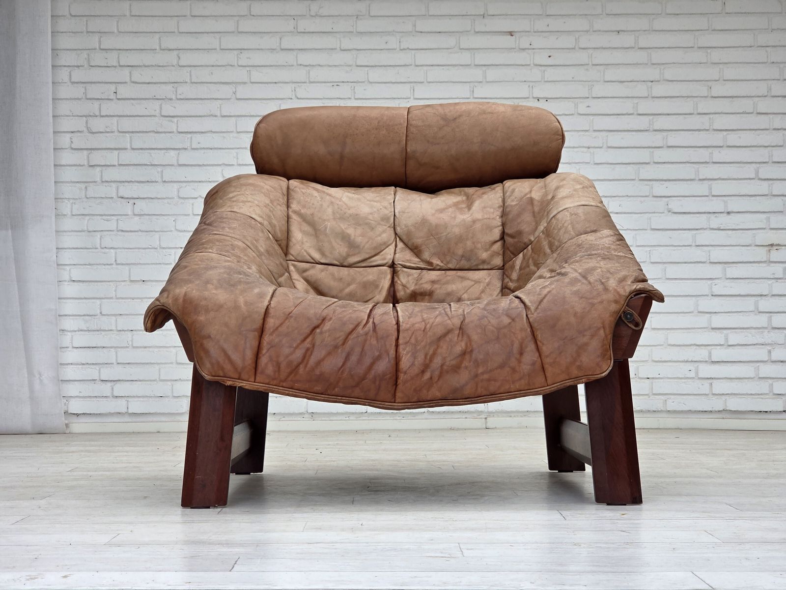 photo for sale Jaren 1970, Noors Design Van Jan Erik Lindgren, Fauteuil Model "Amazon"