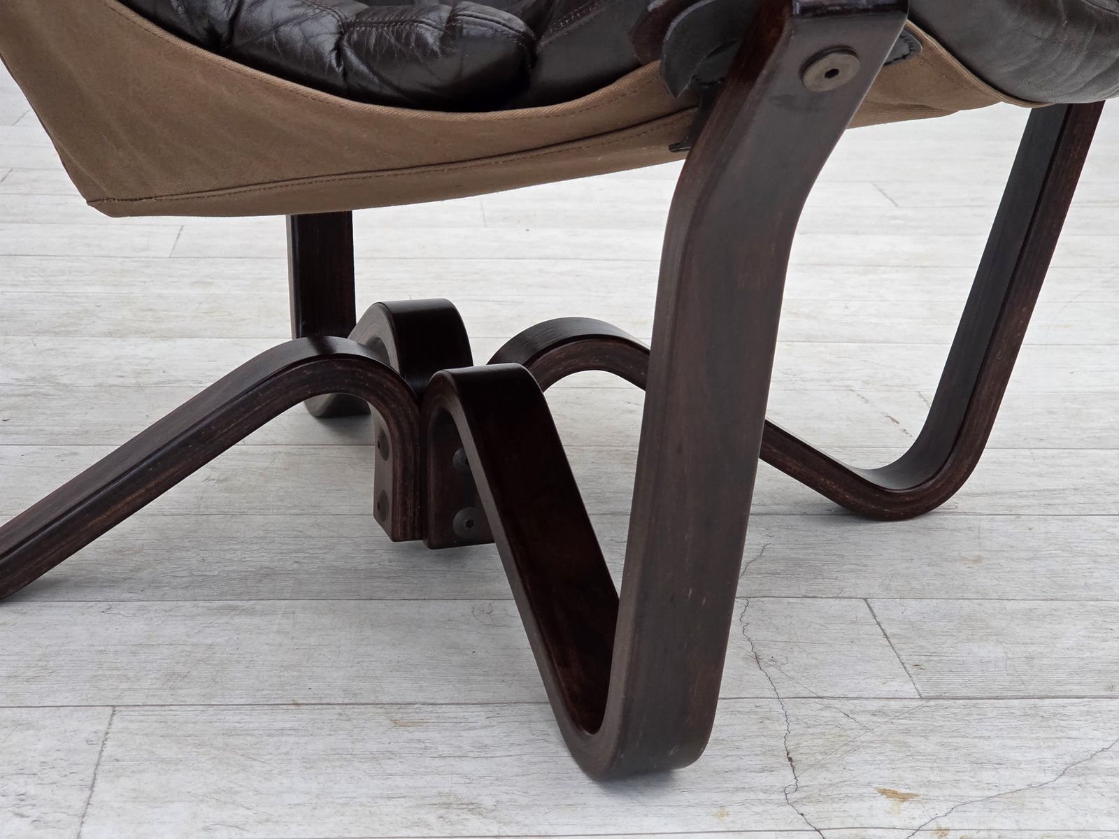 Jaren 1970, Noors Design Van Jim Myrstad, Loungestoel, Model "Viking". photo buy
