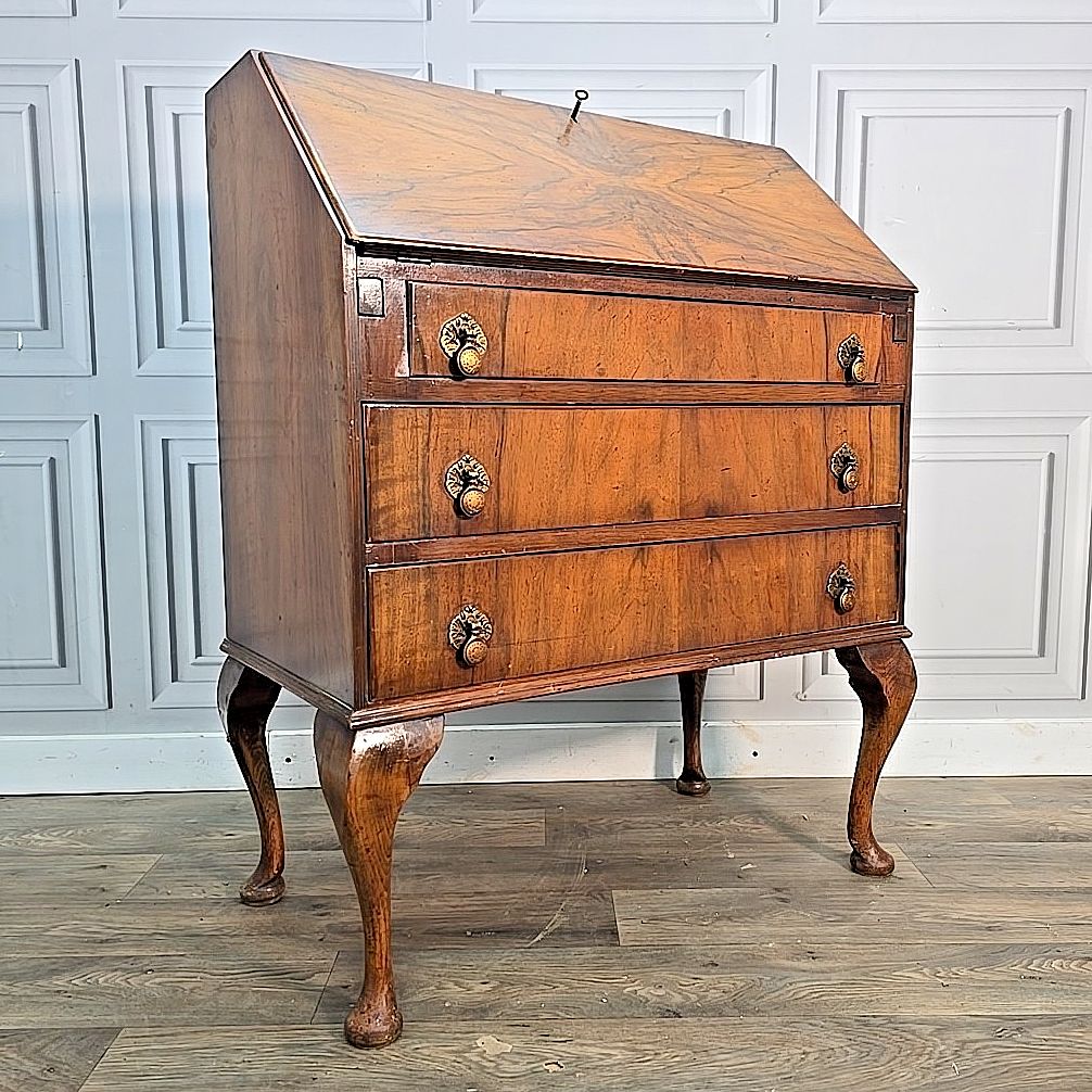 Antique Bureau Writing Desk Wooden Walnut Veneer Queen Anne Style Vintage
