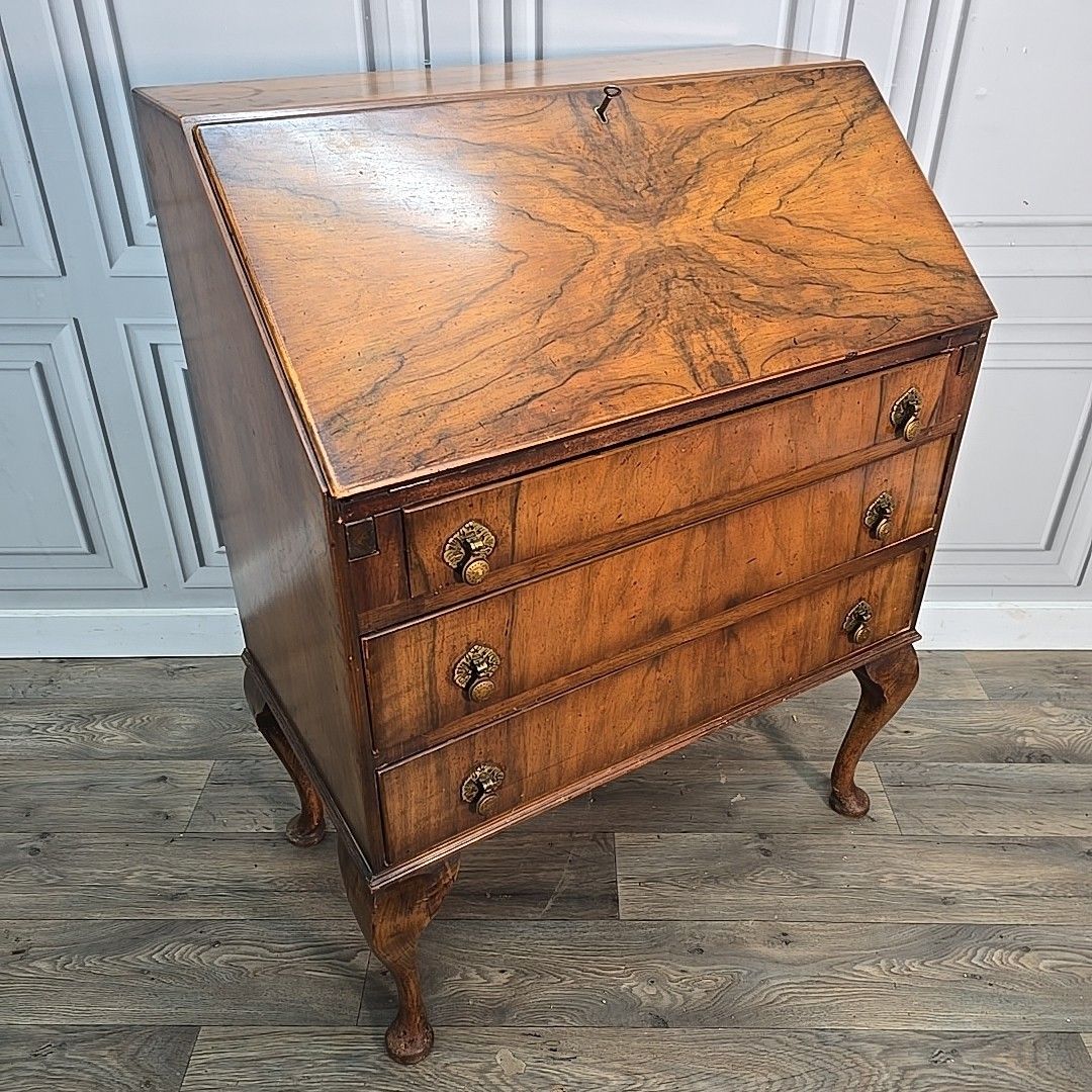 Antique Bureau Writing Desk Wooden Walnut Veneer Queen Anne Style Vintage photo furniture
