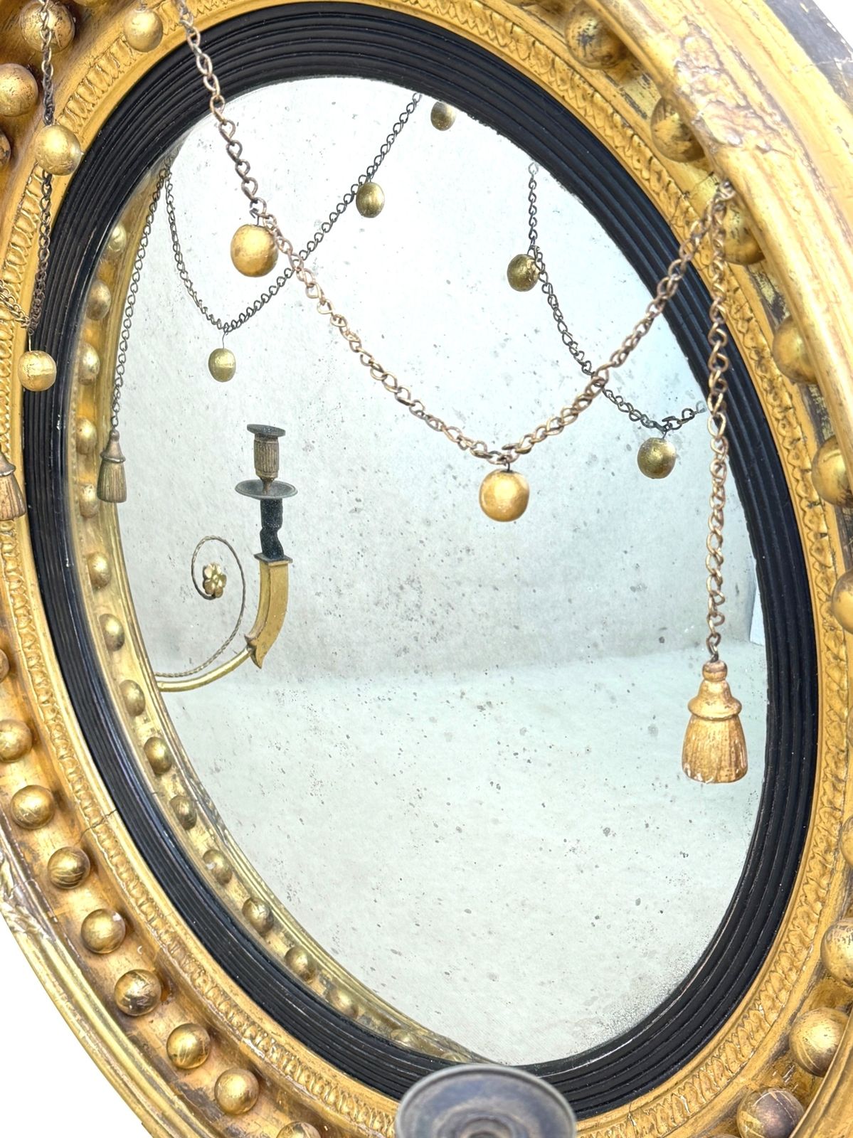 photo furniture Large 19th Century Regency Giltwood Convex Mirror (England, Circa 1810)