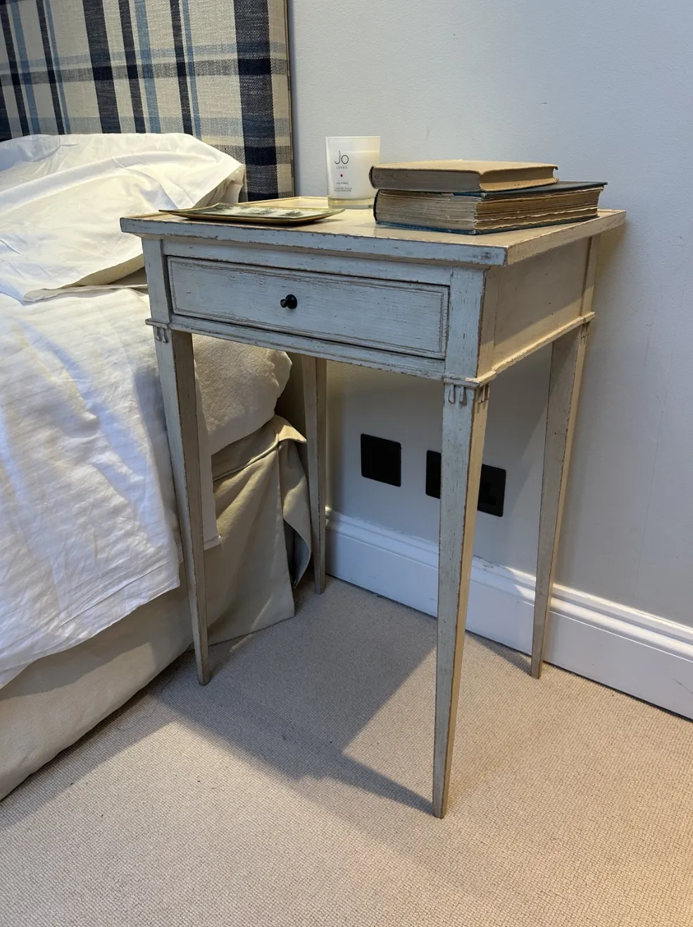 Chelsea Textiles Painted Bedside / Complementary Pair – English Country House Style photo furniture