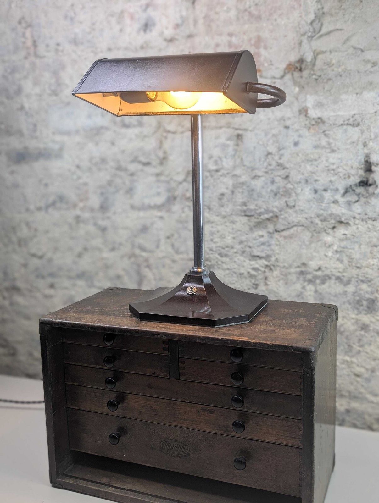 Vintage Banker's Desk Lamp With Bakelite Base, 1930s.