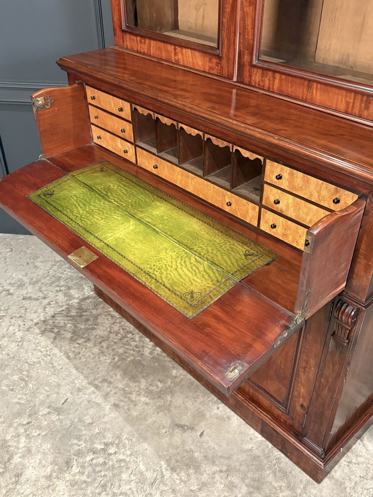 1625.0 Victorian Mahogany Secrétaire Bookcase photo
