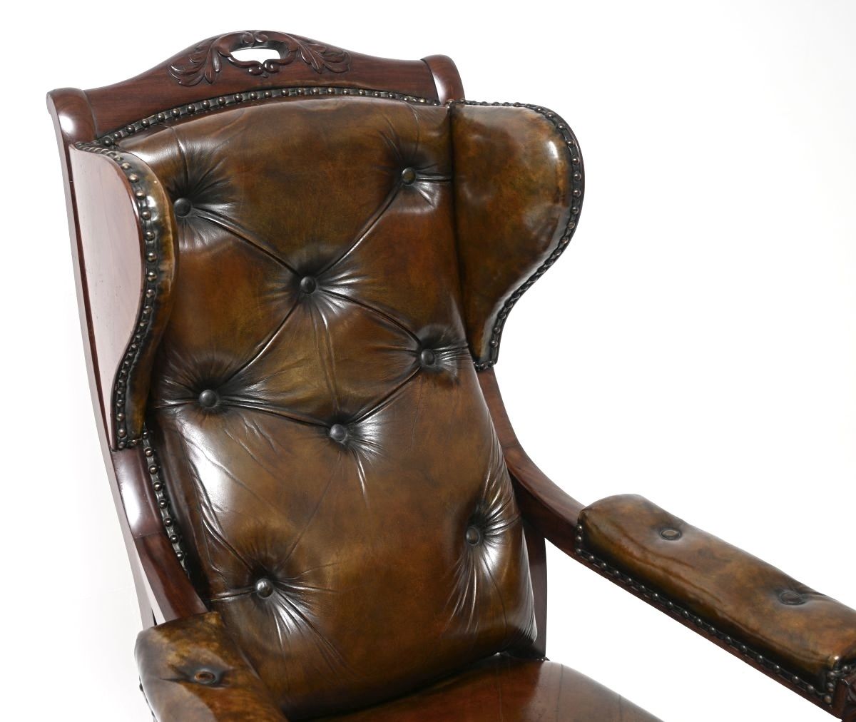 Antique William IV Leather And Walnut Wing Back Armchair photo vinterior