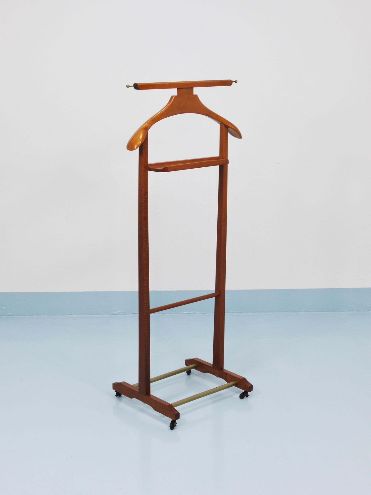 Fratelli Reguitti Mid Century Clothing Valet, Ico Parisi Style, Italy, 1950s photo Furniture