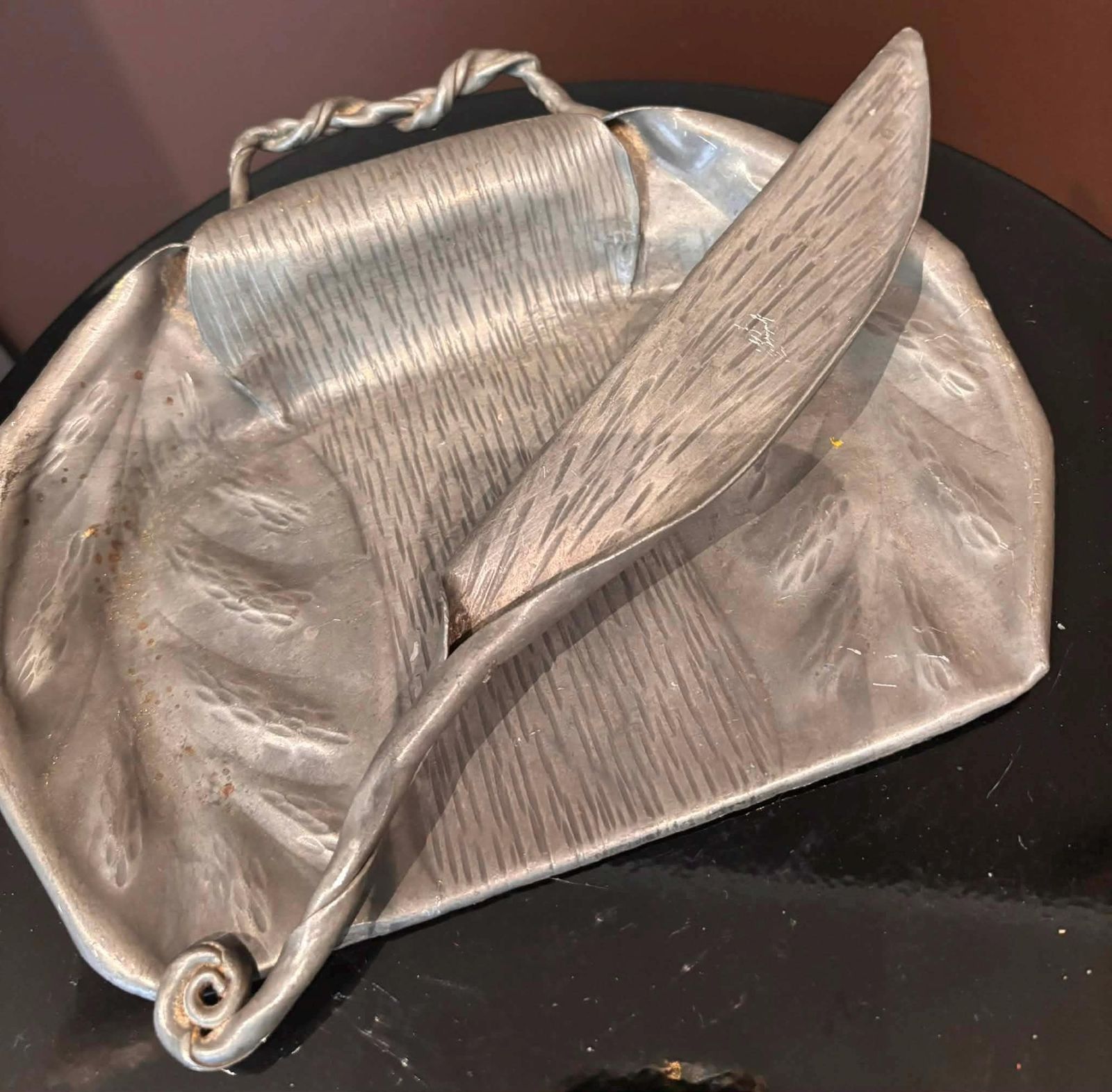 Antique French Art Nouveau Pewter Crumb Tray Scoop Hand Hammered Repoussé Paris C.1910 photo vintage