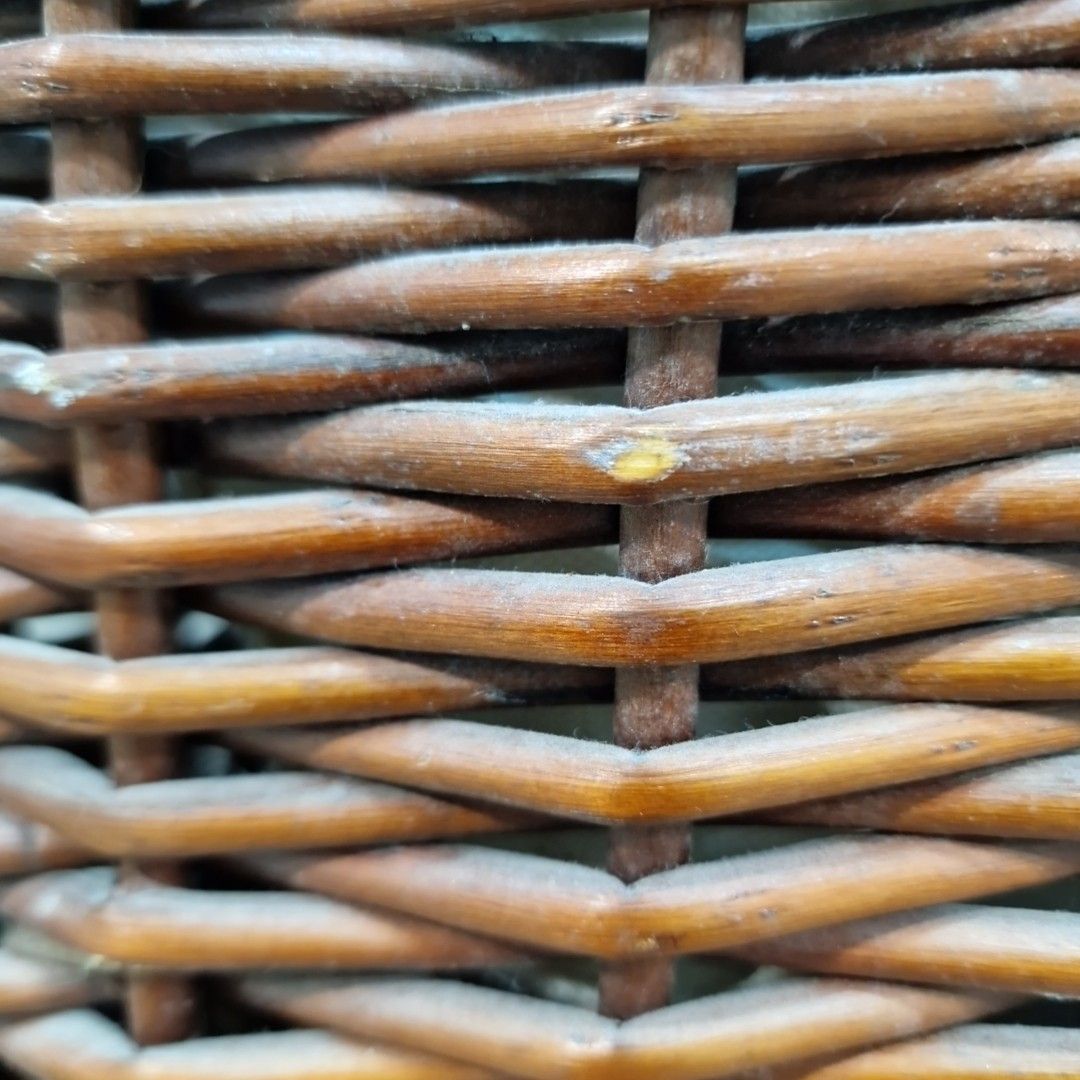 photo vinterior Vintage Wicker Storage Chest Lidded Basket Blanket Box Picnic Fishing Retro